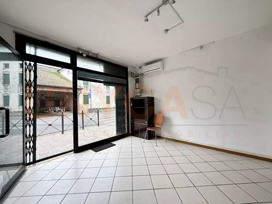 Immagine 3 di Negozio in affitto  in via Mestrina a Mestrino