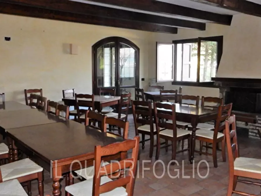 Immagine 7 di Agriturismo in vendita  a Roncofreddo