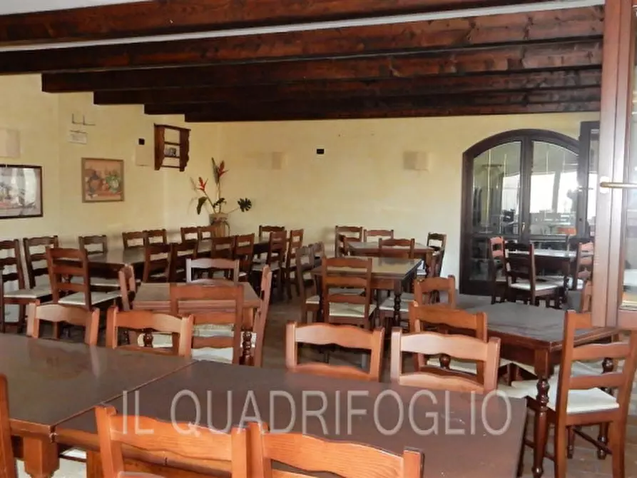 Immagine 9 di Agriturismo in vendita  a Roncofreddo