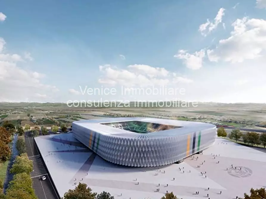 Immagine 1 di Terreno in vendita  in tessera aereoporto a Venezia