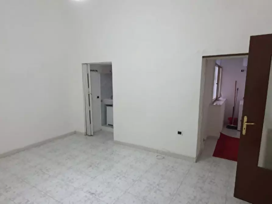 Immagine 13 di Appartamento in affitto  in Via cangiani 43 a Napoli