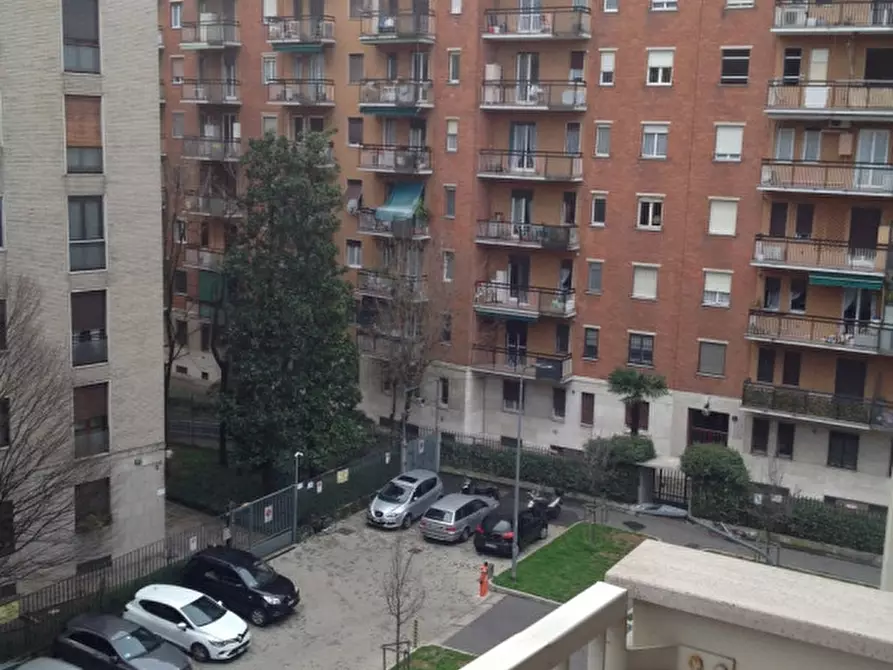 Immagine 3 di Appartamento in affitto  in via martinetti a Milano