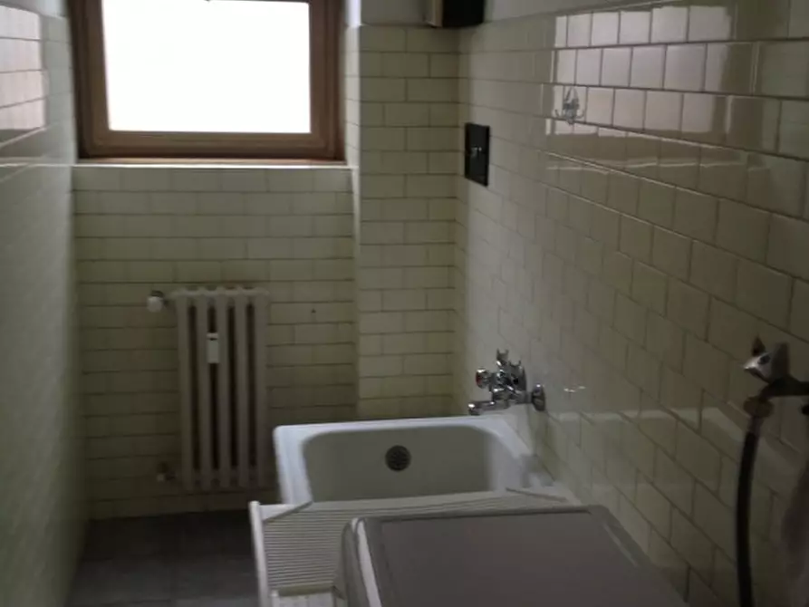Immagine 21 di Appartamento in affitto  in via martinetti a Milano