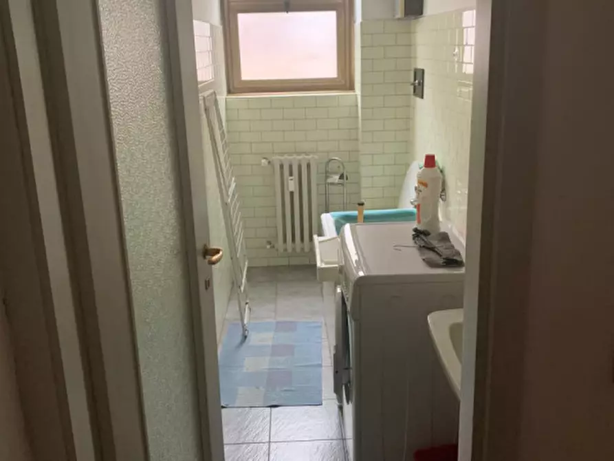 Immagine 34 di Appartamento in affitto  in via martinetti a Milano
