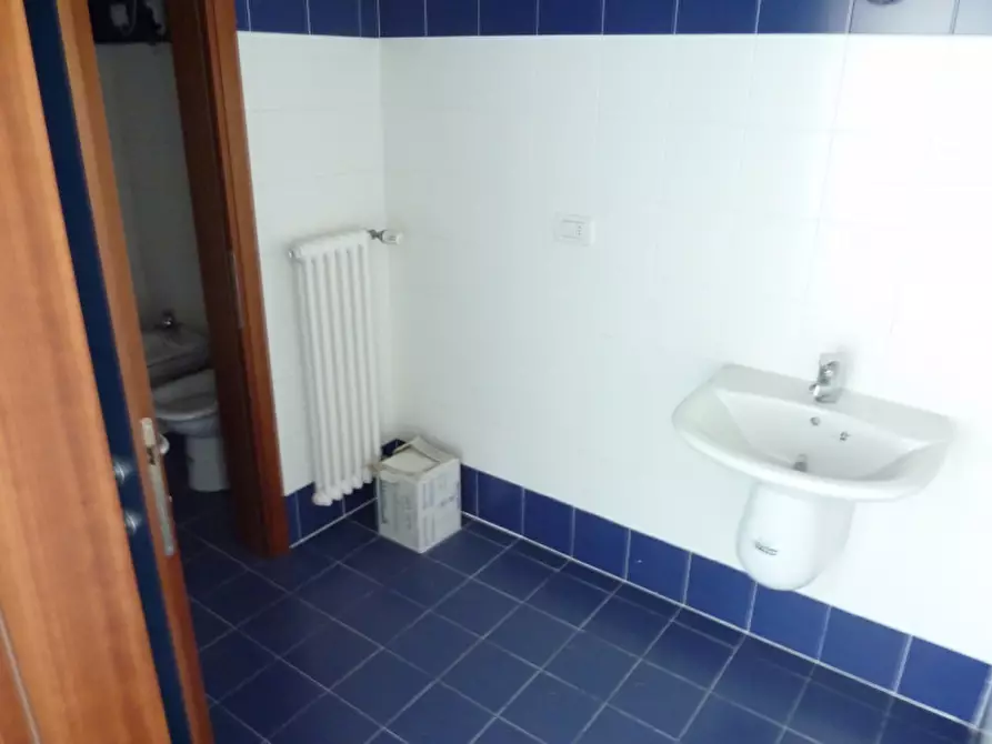 Immagine 6 di Ufficio in affitto  in via castellana 39 a Treviso