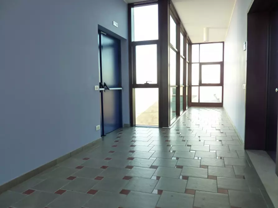 Immagine 9 di Ufficio in affitto  in via castellana 39 a Treviso