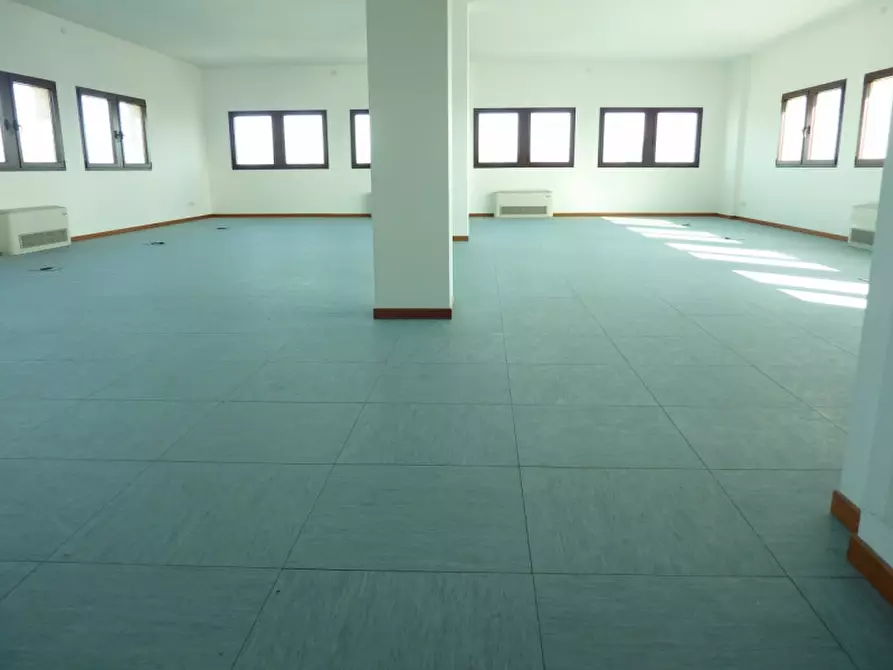 Immagine 4 di Ufficio in affitto  in via castellana 39 a Treviso