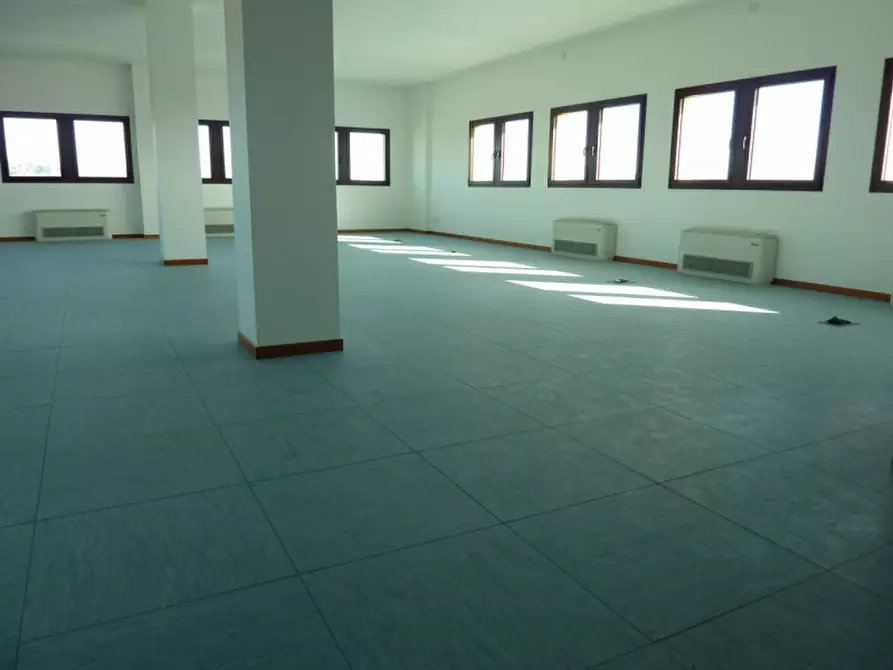 Immagine 5 di Ufficio in affitto  in via castellana 39 a Treviso