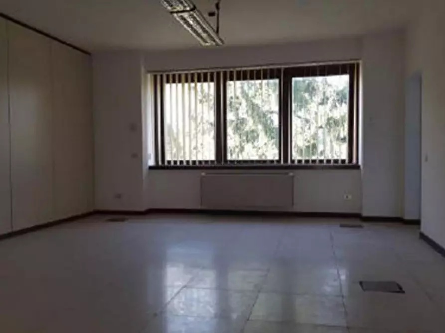 Immagine 4 di Ufficio in vendita  in VIA PACINOTTI a Segrate
