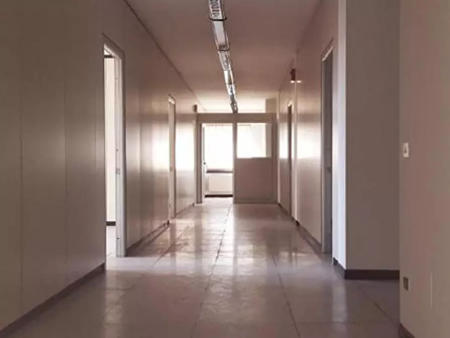 Immagine 5 di Ufficio in vendita  in VIA PACINOTTI a Segrate