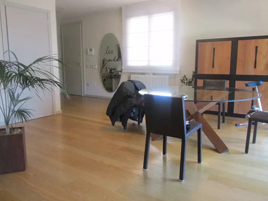 Immagine 3 di Villa in vendita  a Cesena