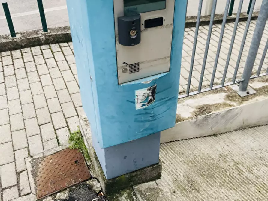 Immagine 4 di Garage in vendita  in via annibale da bassano a Padova