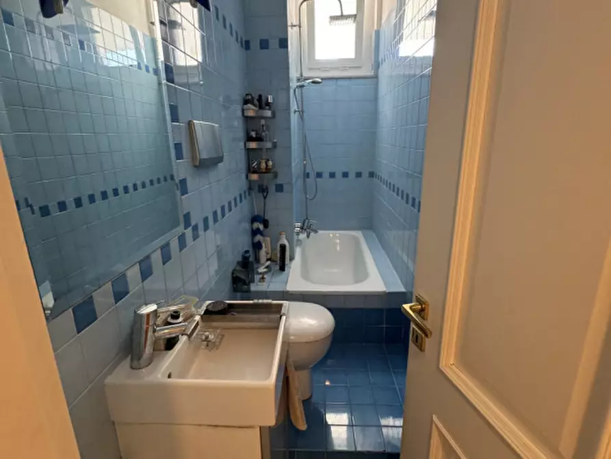 Immagine 33 di Appartamento in vendita  in Via CANDIDO MANCA a Roma