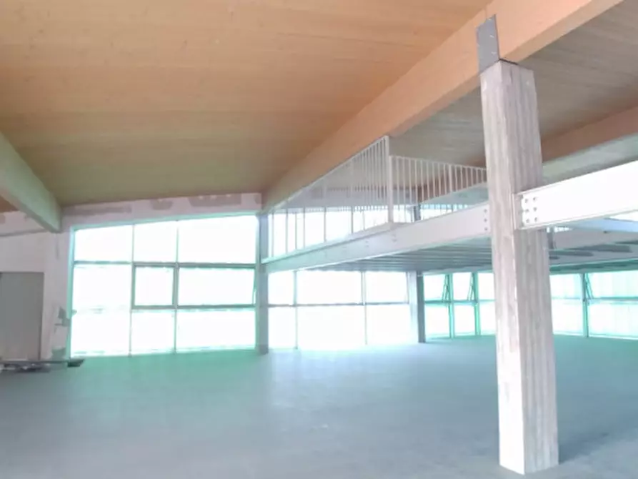 Immagine 7 di Ufficio in vendita  in VIA MAMELI a Vimercate