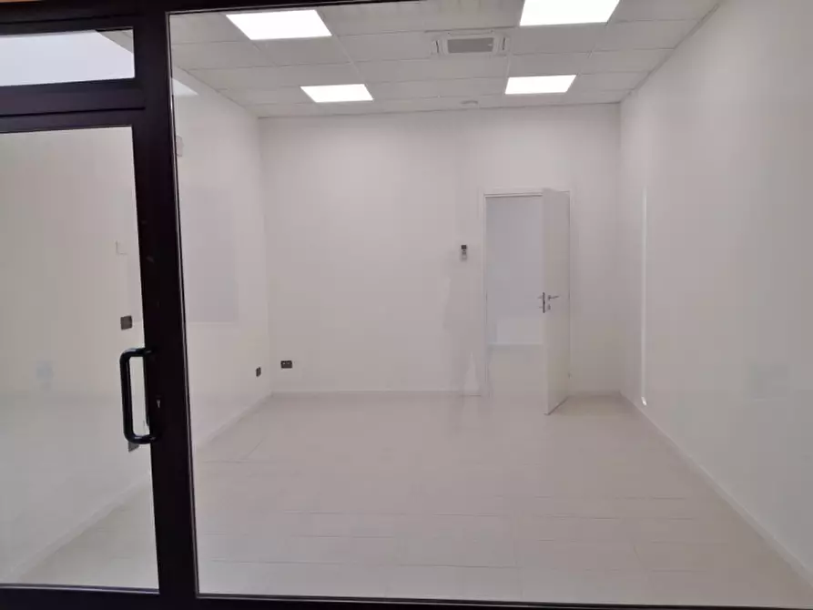 Immagine 8 di Ufficio in affitto  in Viale Sant'Agostino a Vicenza