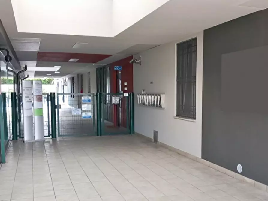 Immagine 10 di Ufficio in affitto  in Viale Sant'Agostino a Vicenza