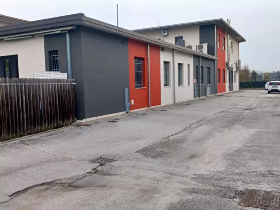 Immagine 22 di Ufficio in affitto  in Viale Sant'Agostino a Vicenza