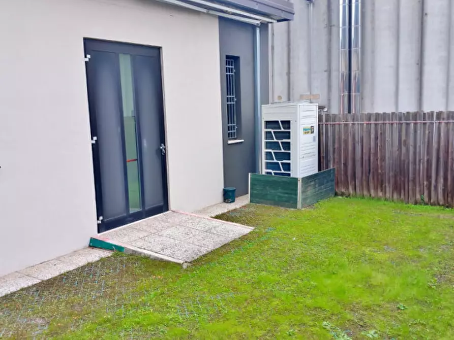 Immagine 23 di Ufficio in affitto  in Viale Sant'Agostino a Vicenza