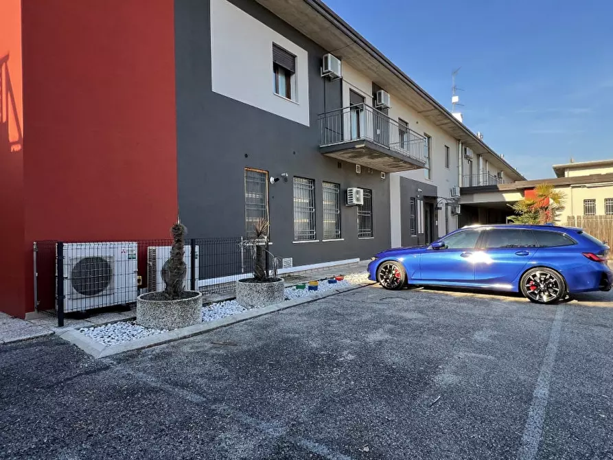 Immagine 24 di Ufficio in affitto  in Viale Sant'Agostino a Vicenza