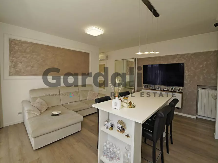 Immagine 5 di Appartamento in vendita  in via San Martino della Battaglia a Sirmione