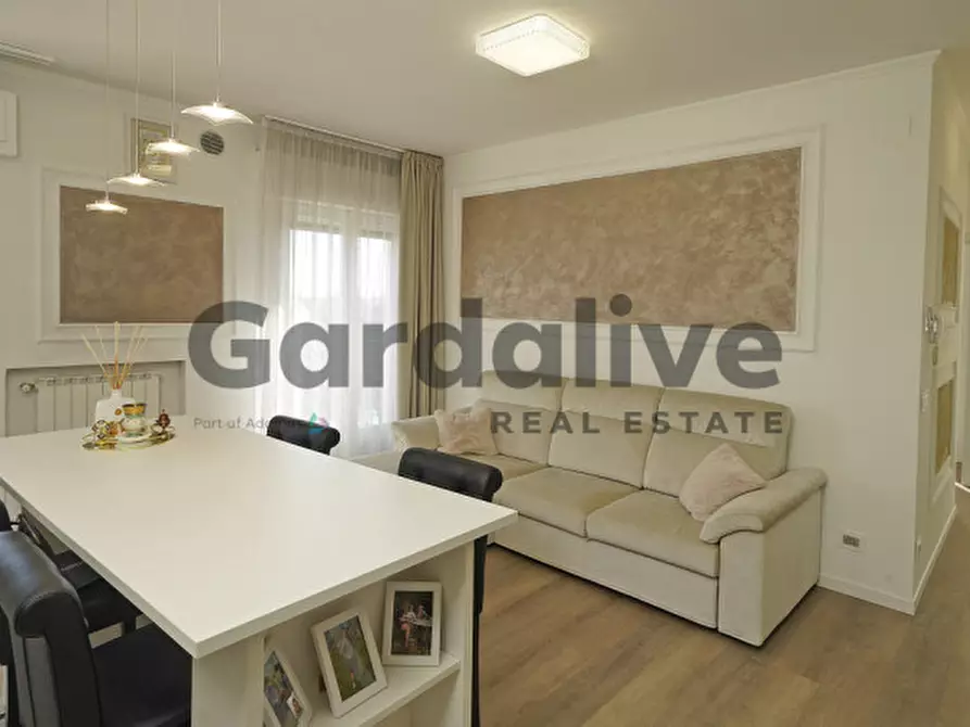Immagine 7 di Appartamento in vendita  in via San Martino della Battaglia a Sirmione