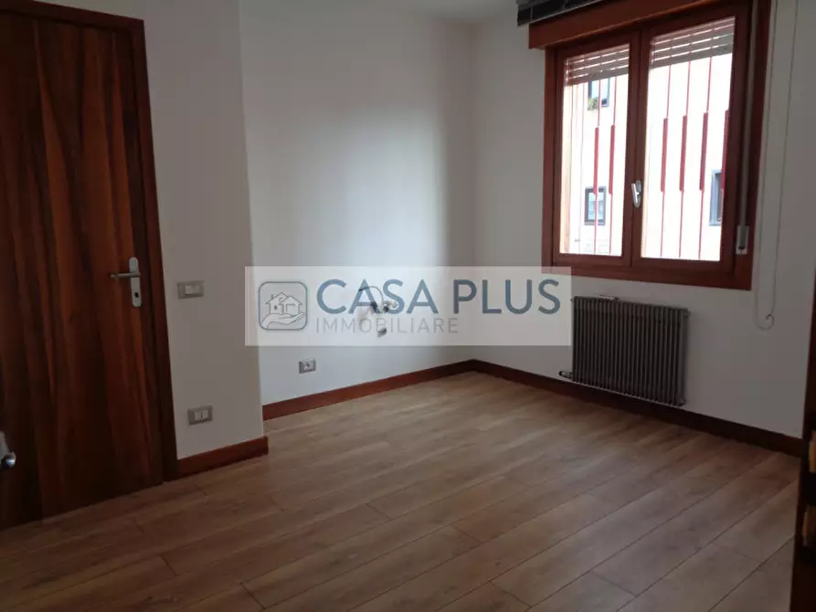 Immagine 6 di Ufficio in affitto  a Bassano Del Grappa