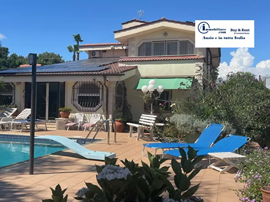 Immagine 3 di Villa in vendita  in via fara sabina a Nettuno