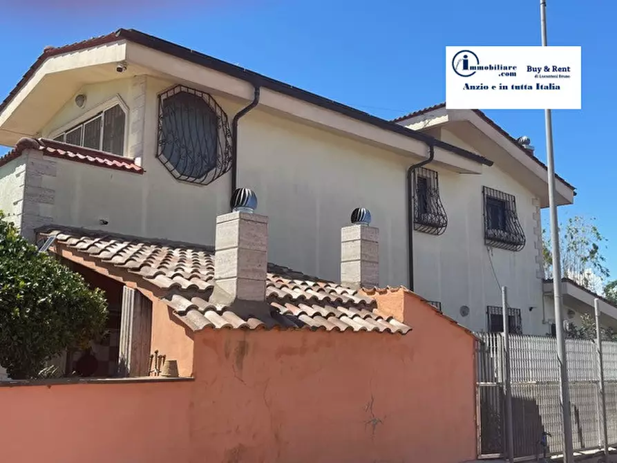 Immagine 30 di Villa in vendita  in via fara sabina a Nettuno