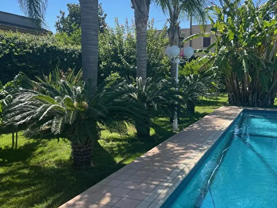 Immagine 40 di Villa in vendita  in via fara sabina a Nettuno