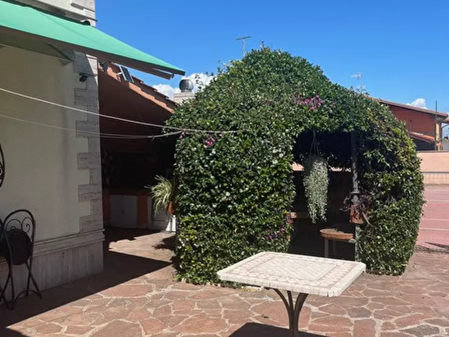 Immagine 42 di Villa in vendita  in via fara sabina a Nettuno