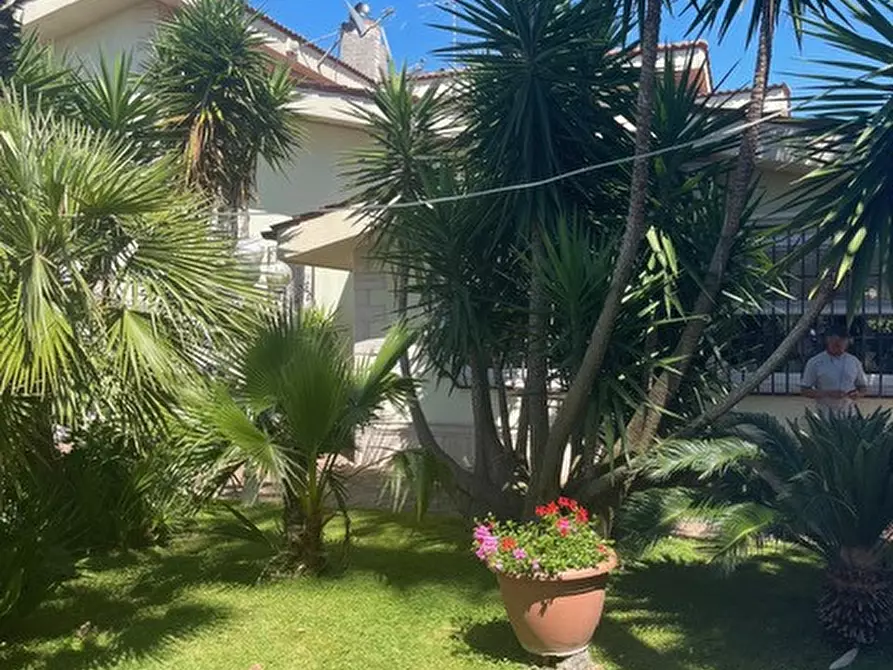 Immagine 33 di Villa in vendita  in via fara sabina a Nettuno