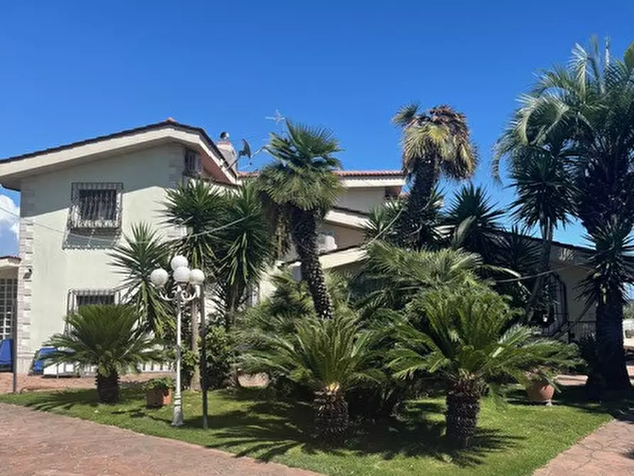 Immagine 43 di Villa in vendita  in via fara sabina a Nettuno