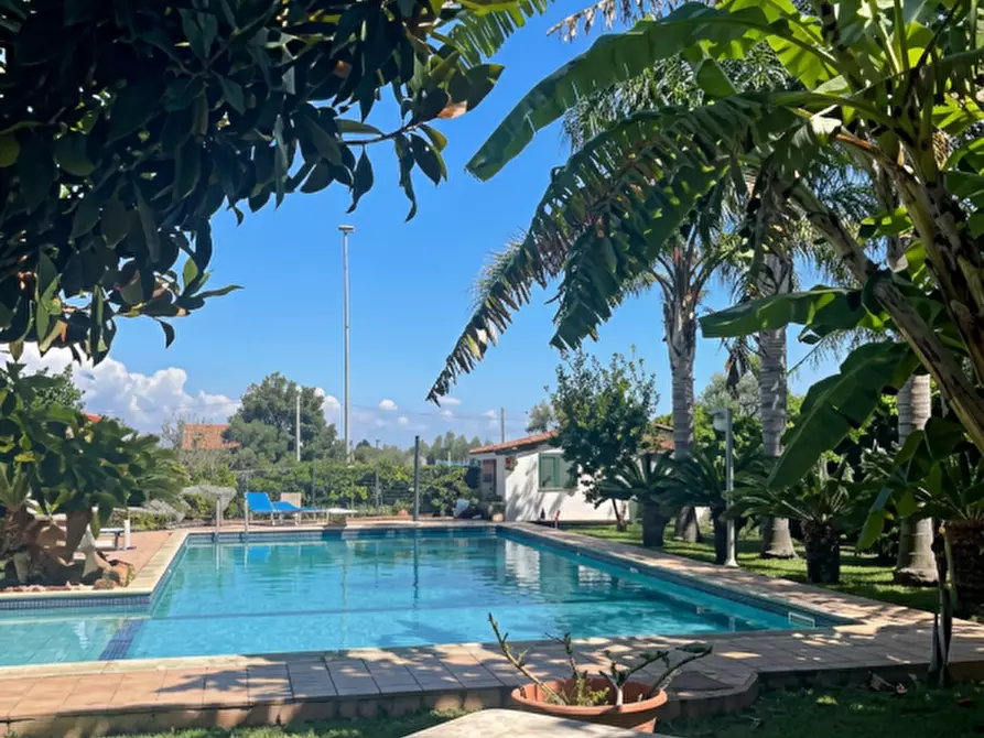 Immagine 45 di Villa in vendita  in via fara sabina a Nettuno
