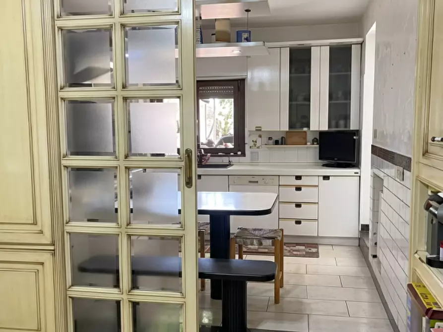 Immagine 51 di Villa in vendita  in via fara sabina a Nettuno