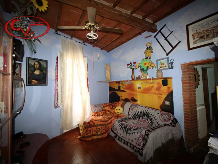 Immagine 10 di Appartamento in vendita  in via isidoro del lungo a Montevarchi