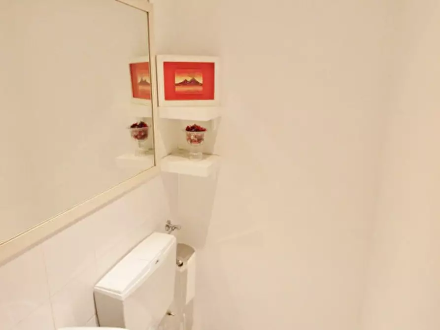 Immagine 7 di Ufficio in affitto  in Via Loria a Roma