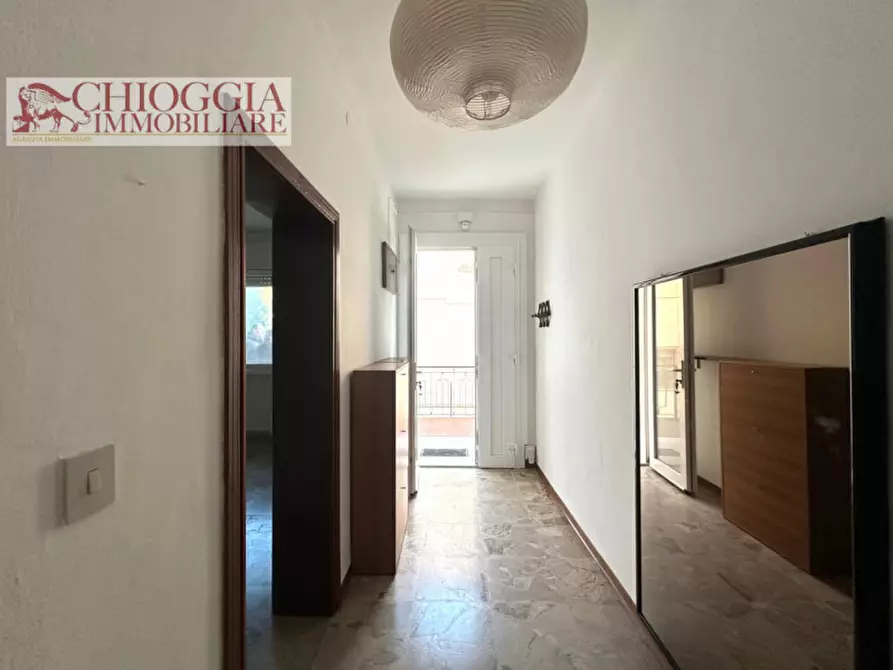 Immagine 6 di Appartamento in vendita  in strada statale romea a Chioggia