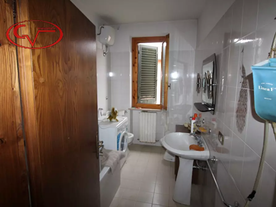 Immagine 9 di Appartamento in vendita  in via trieste a Bucine