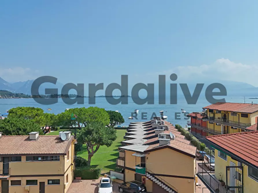 Immagine 21 di Appartamento in vendita  in Via repubblica a Manerba Del Garda