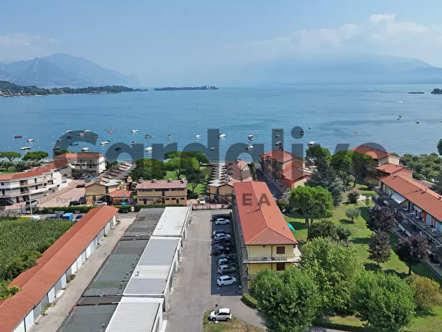 Immagine 23 di Appartamento in vendita  in Via repubblica a Manerba Del Garda
