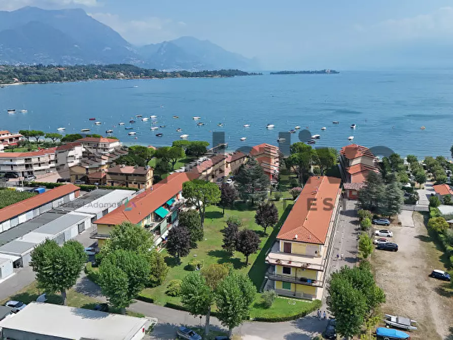Immagine 27 di Appartamento in vendita  in Via repubblica a Manerba Del Garda