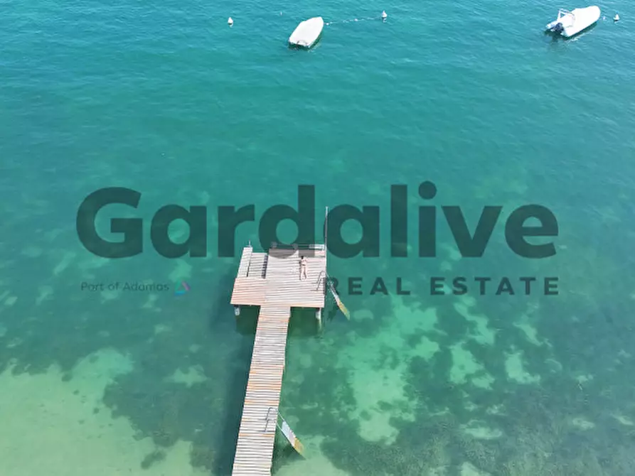 Immagine 35 di Appartamento in vendita  in Via repubblica a Manerba Del Garda