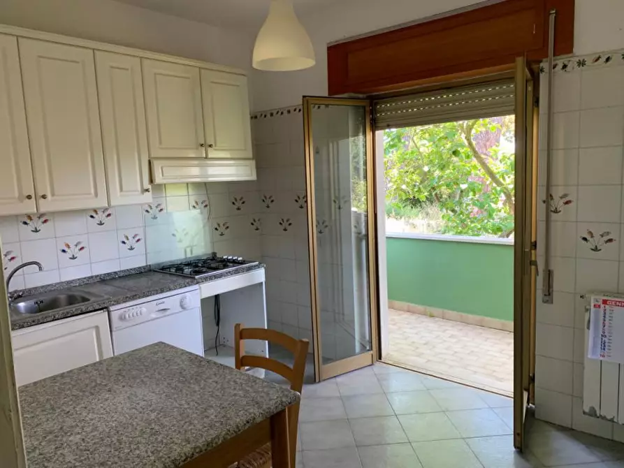 Immagine 6 di Casa trifamiliare in vendita  in via ronciglione a Nettuno