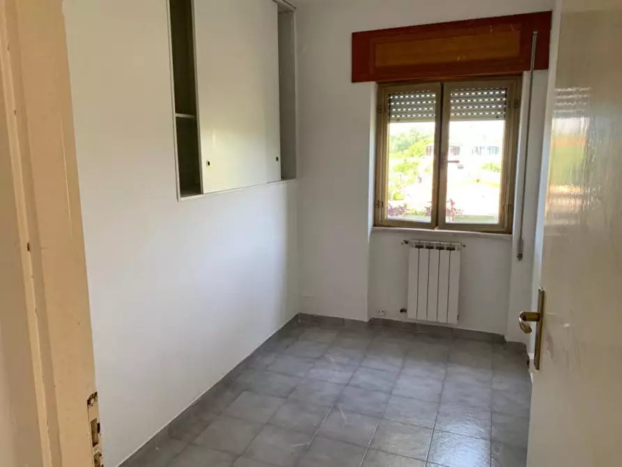 Immagine 10 di Casa trifamiliare in vendita  in via ronciglione a Nettuno