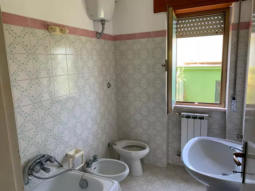 Immagine 11 di Casa trifamiliare in vendita  in via ronciglione a Nettuno