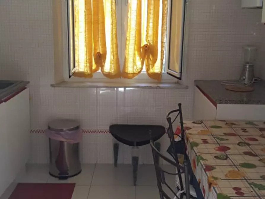 Immagine 18 di Villa in vendita  in viale mencacci a Anzio
