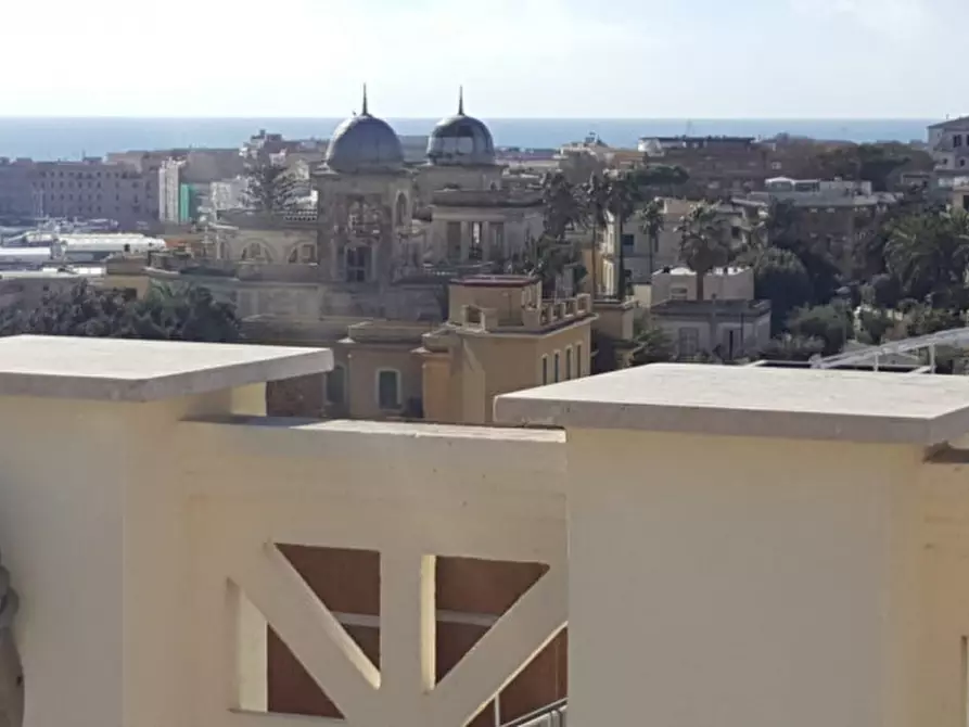 Immagine 49 di Villa in vendita  in viale mencacci a Anzio