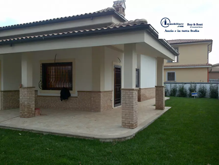 Immagine 3 di Casa bifamiliare in vendita  in via della cannuccia a Anzio