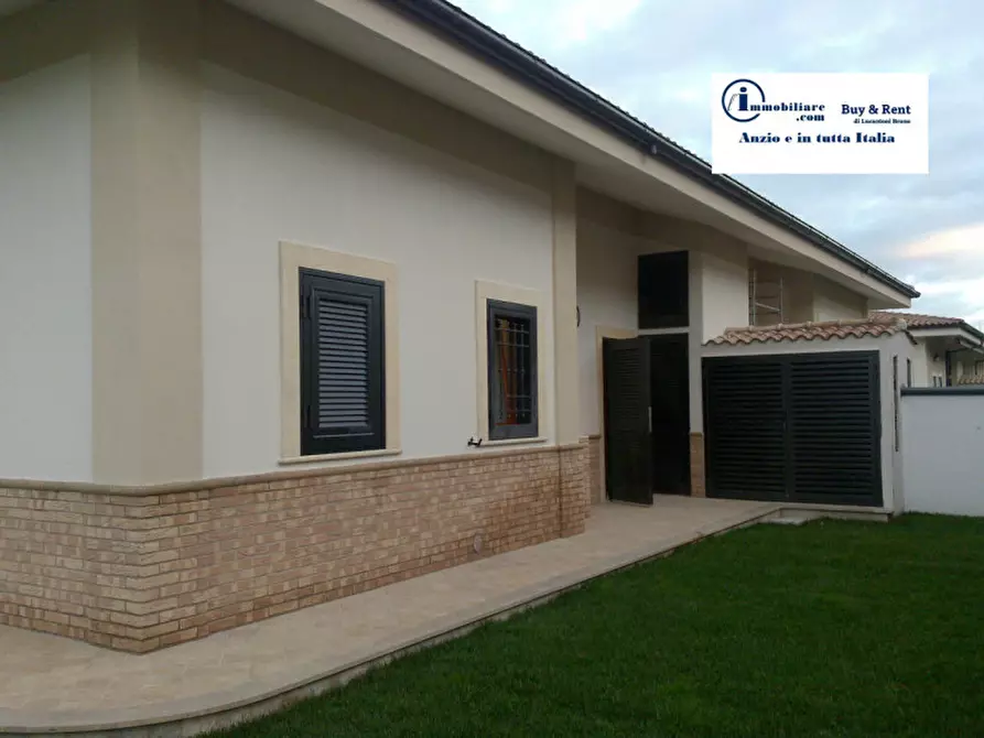 Immagine 7 di Casa bifamiliare in vendita  in via della cannuccia a Anzio