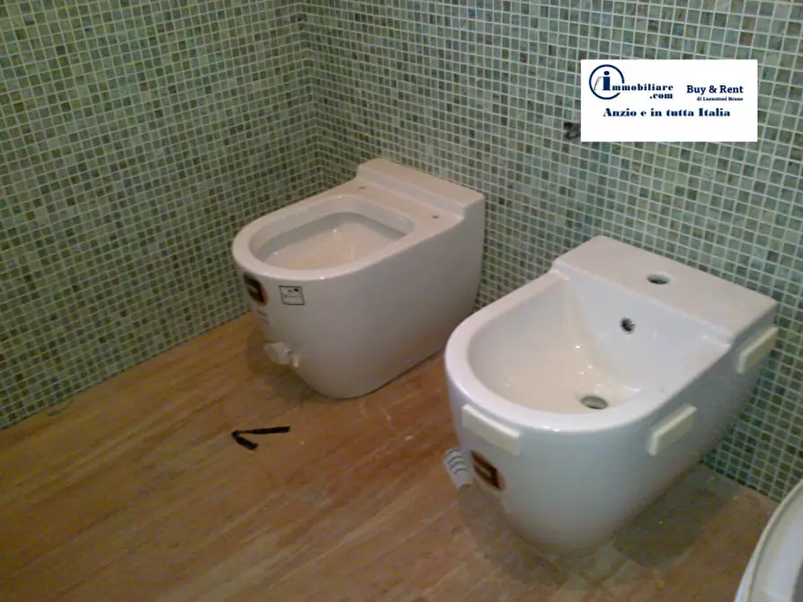 Immagine 14 di Casa bifamiliare in vendita  in via della cannuccia a Anzio